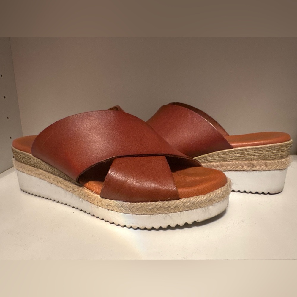 Cognac leather sandals